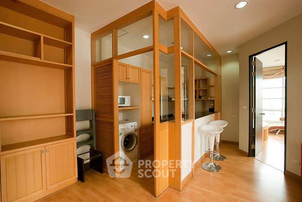 picture 2-BR Condo at Citi Smart Sukhumvit 18 near BTS Asok (ID 884338) - 7/24