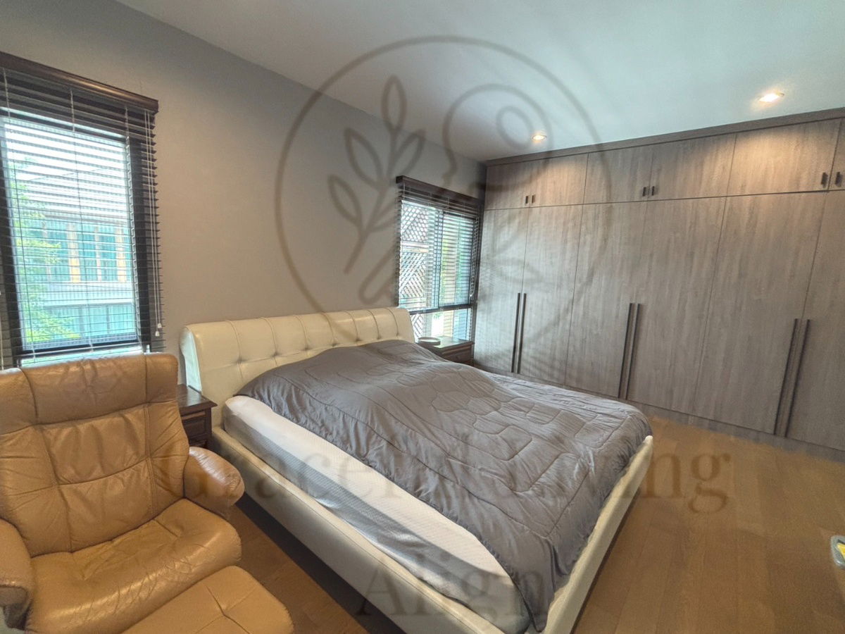 picture For Sale | Burasiri Pattanakarn 87 – 4 Bedroom Home | Northern Facing | Tranquil Family Space - 8/10