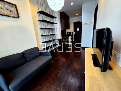 Condos for rent :  1 Bed Large Room High Floor  Fully furnished Nice Room Good Location BTS Phaya Thai 60 m. @ Ideo Q Phayathai