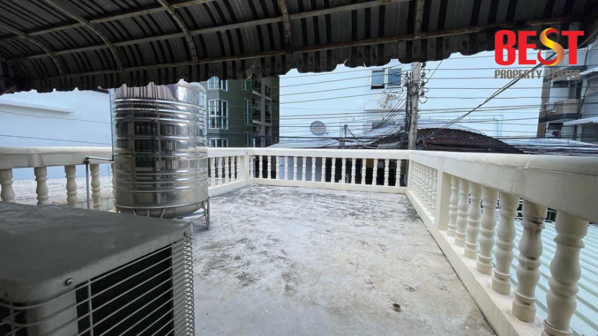 picture Modern Townhouse in Prime Prachachuen Area. Close to DPU & Major Roadways - 17/17