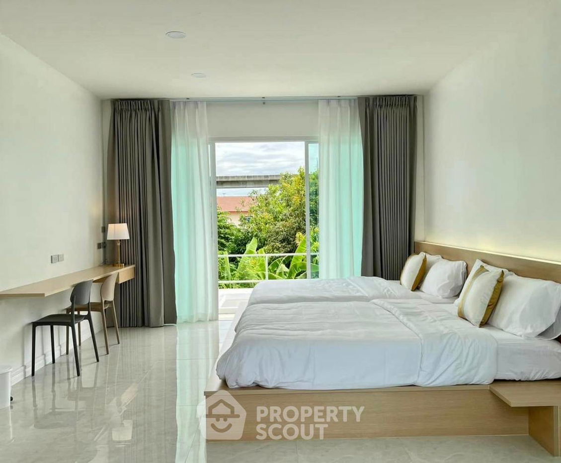 picture 5-BR House in Lam Prathew (ID 2029889) - 10/14