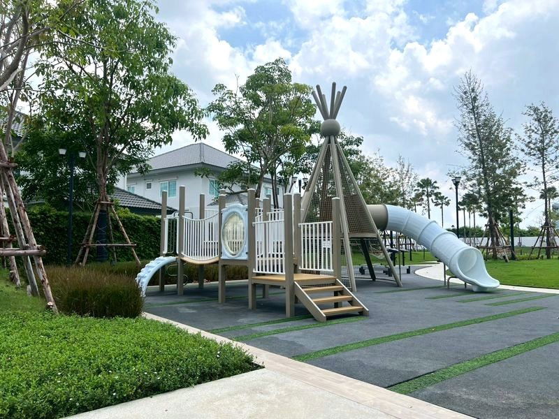 picture For Rent! 2-Storey Detached House in Prime Bangna Location | Villaggio 3 Srinakarin – Bangna - 12/12