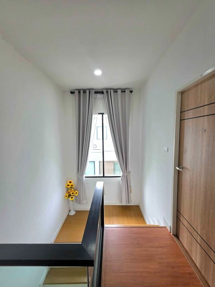 picture UK01-326 Single house for rent in Manirin Village, Nong Yai Bu: 3 bedrooms, parking for 2 cars, 25,000 baht/month, ready to move in. - 18/25