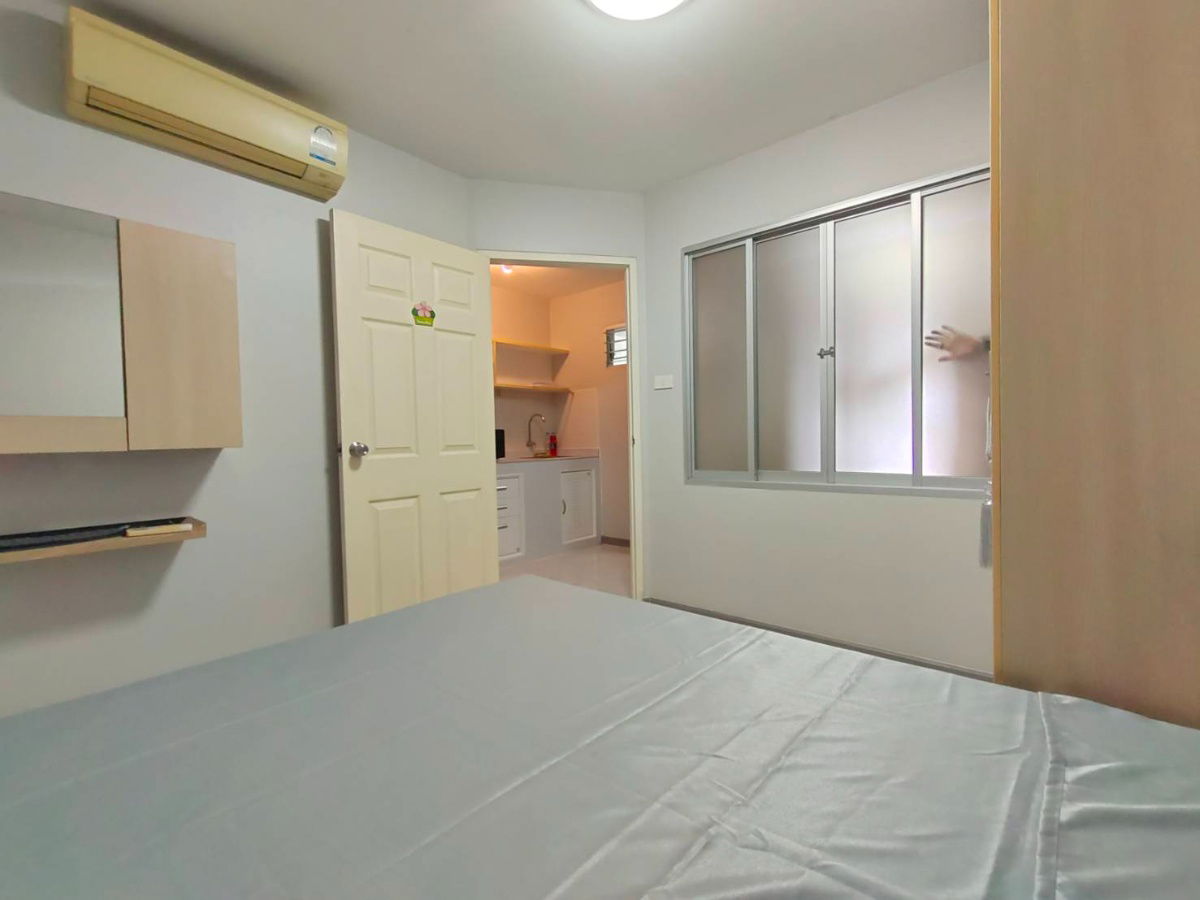 picture Lumpini Condo Town Bodindecha - Ramkhamhaeng for rent - 5/14