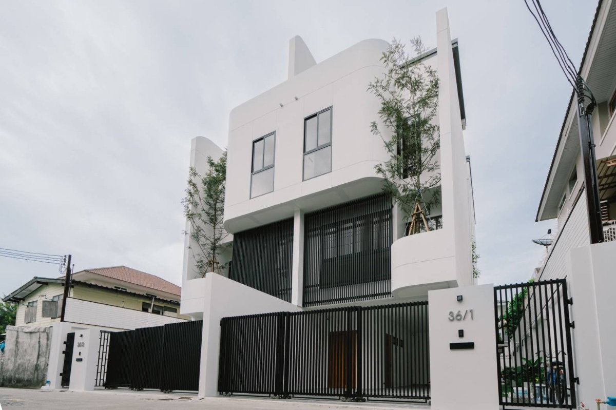 ขายบ้านปุณณวิถี สุขุมวิท101 บ้านใหม่พร้อมอยู่ ใกล้ BTSปุณณวิถี ที่ดิน 50 ตร.ว 380 ตร.ม ใกล้ซีคอน ศรีนครินทร์ บางนา Sukhumvit House for sale 0879074045