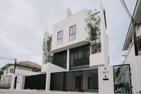 ขายบ้านปุณณวิถี สุขุมวิท101 บ้านใหม่พร้อมอยู่ ใกล้ BTSปุณณวิถี ที่ดิน 50 ตร.ว 380 ตร.ม ใกล้ซีคอน ศรีนครินทร์ บางนา Sukhumvit House for sale 0879074045