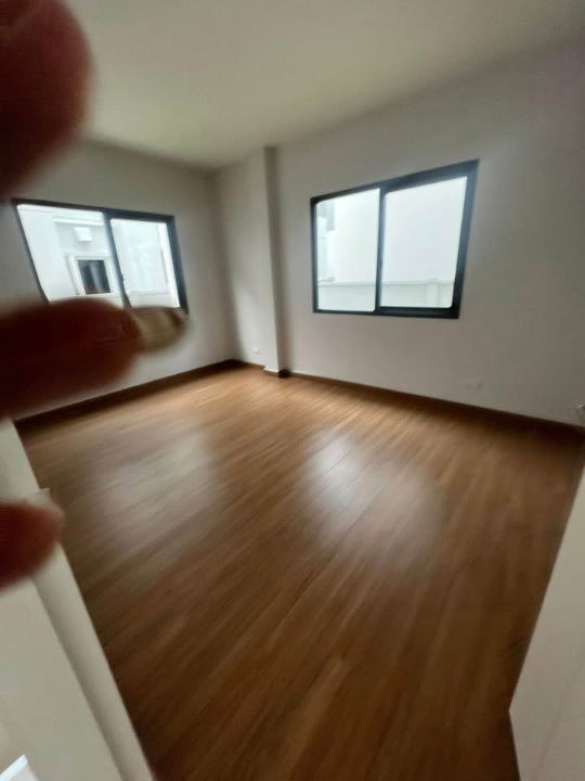 รูป ให้เช่า เซนโทร ดอนเมือง-แจ้งวัฒนะ ขนาด 52 ตรว. 4 ห้องนอน 4 ห้องน้ำ   45,000 - รูปที่ 6/17