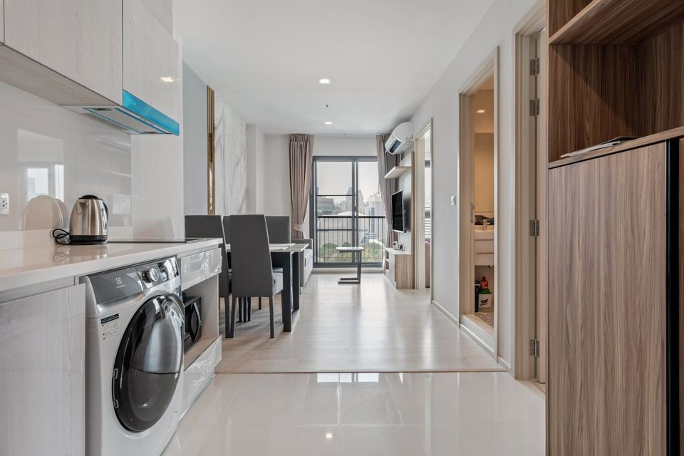 picture For Rent - Life One Wireless , Luxury Class 2 bedrooms 1 bathroom - 1/12