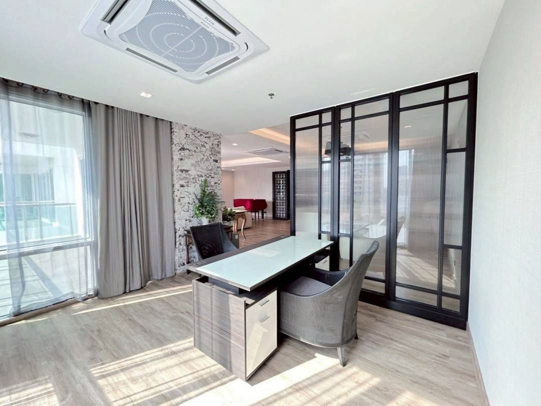 รูป Belgravia Residences (เบลเกรเวีย เรสซิเดนซ์)   4 ห้องนอน 5 ห้องน้ำ ขนาด 295 ตรม ชั้น 4 - รูปที่ 10/19