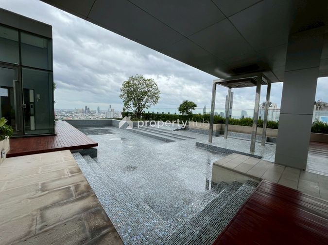 The Bangkok Sathorn