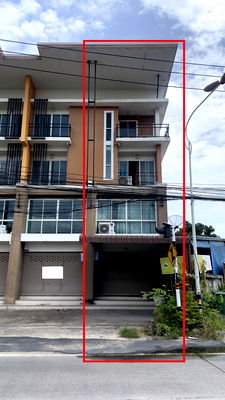 ขายอาคารพาณิชย์ : อาคารพาณิชย์ 4 ชั้น พร้อมที่ดินด้านข้าง