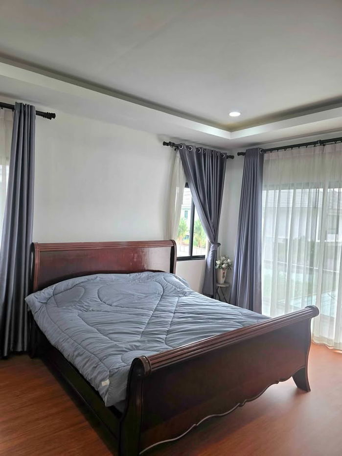 picture UK01-326 Single house for rent in Manirin Village, Nong Yai Bu: 3 bedrooms, parking for 2 cars, 25,000 baht/month, ready to move in. - 15/25