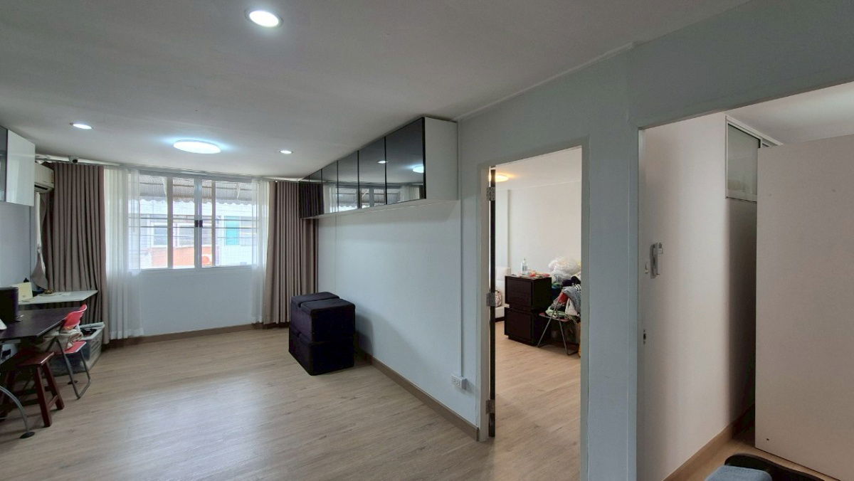 picture Townhouse for sale next to The Central Phaholyothin - 16/24