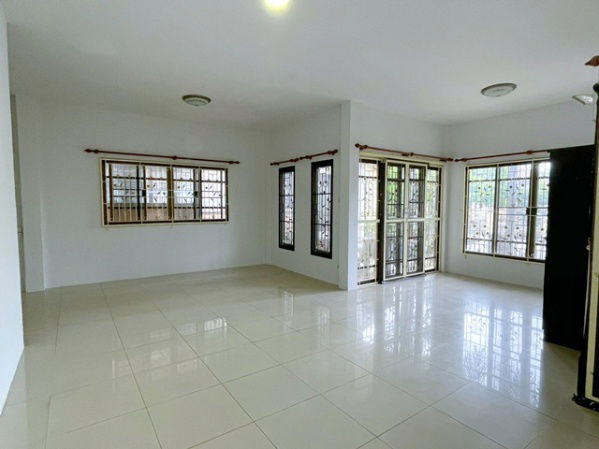 picture with furniture appliances 3 bed Thapma Lotus Rayong Town 1.7km. Mansion house for rent 84sq.w. 284sq - 4/8