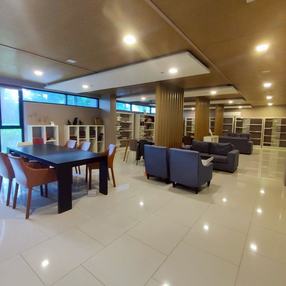 picture 🏡 𝐋𝐮𝐱𝐮𝐫𝐲 𝐂𝐨𝐧𝐝𝐨 𝐟𝐨𝐫 𝐒𝐚𝐥𝐞 " 𝐓𝐡𝐞 𝐒𝐭𝐚𝐫𝐡𝐢𝐥𝐥 𝐂𝐨𝐧𝐝𝐨 – 𝐒𝐮𝐭𝐡𝐞𝐩 𝐀𝐫𝐞𝐚 - 18/21