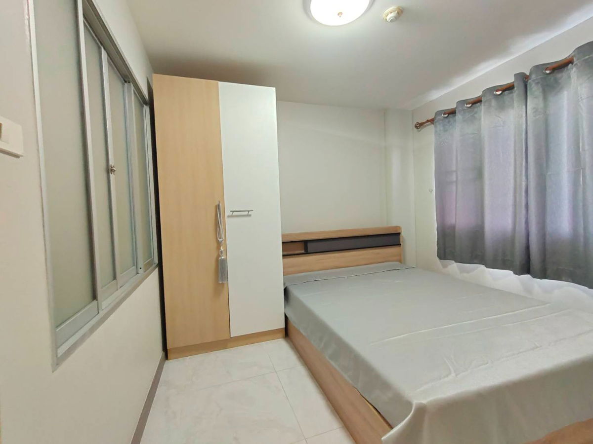 picture Lumpini Condo Town Bodindecha - Ramkhamhaeng for rent - 3/14