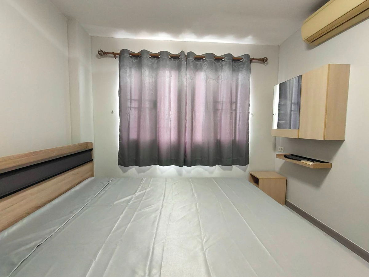 picture Lumpini Condo Town Bodindecha - Ramkhamhaeng for rent - 6/14