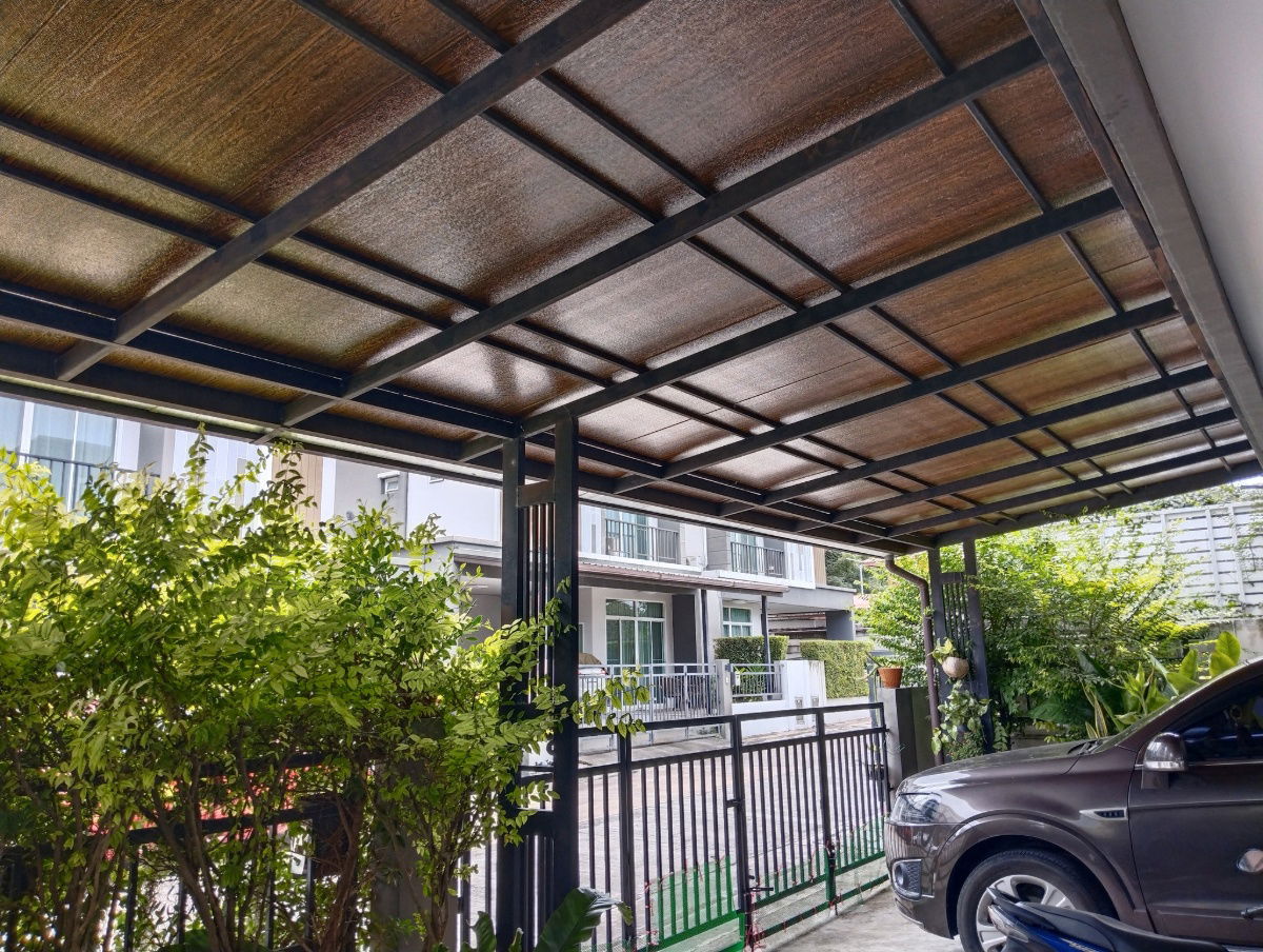 รูป UK01-329 บ้านเช่าสวยพร้อมอยู่ ทริโอทาวน์ ศรีราชา ใกล้ J-Park ศรีราชา: 3 ห้องนอน จอดรถได้ 2 คัน เพียง 17,000 บาท/เดือน พร้อมเฟอร์ครบ เข้าอยู่ได้ทันที! - รูปที่ 3/19