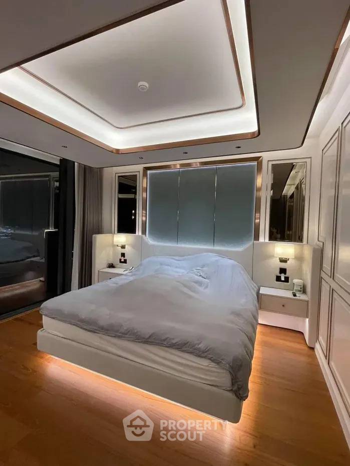 picture 3-BR Condo at The Esse At Singha Complex near MRT Phetchaburi (ID 2229794) - 6/16