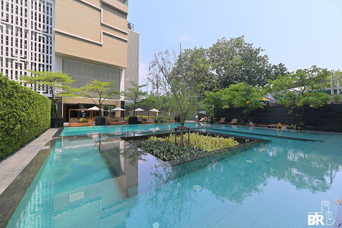 picture Newly Renovated Unit ✨ with Amazing Views at The Emporio Place ✨ Near BTS Phrompong - 2/9