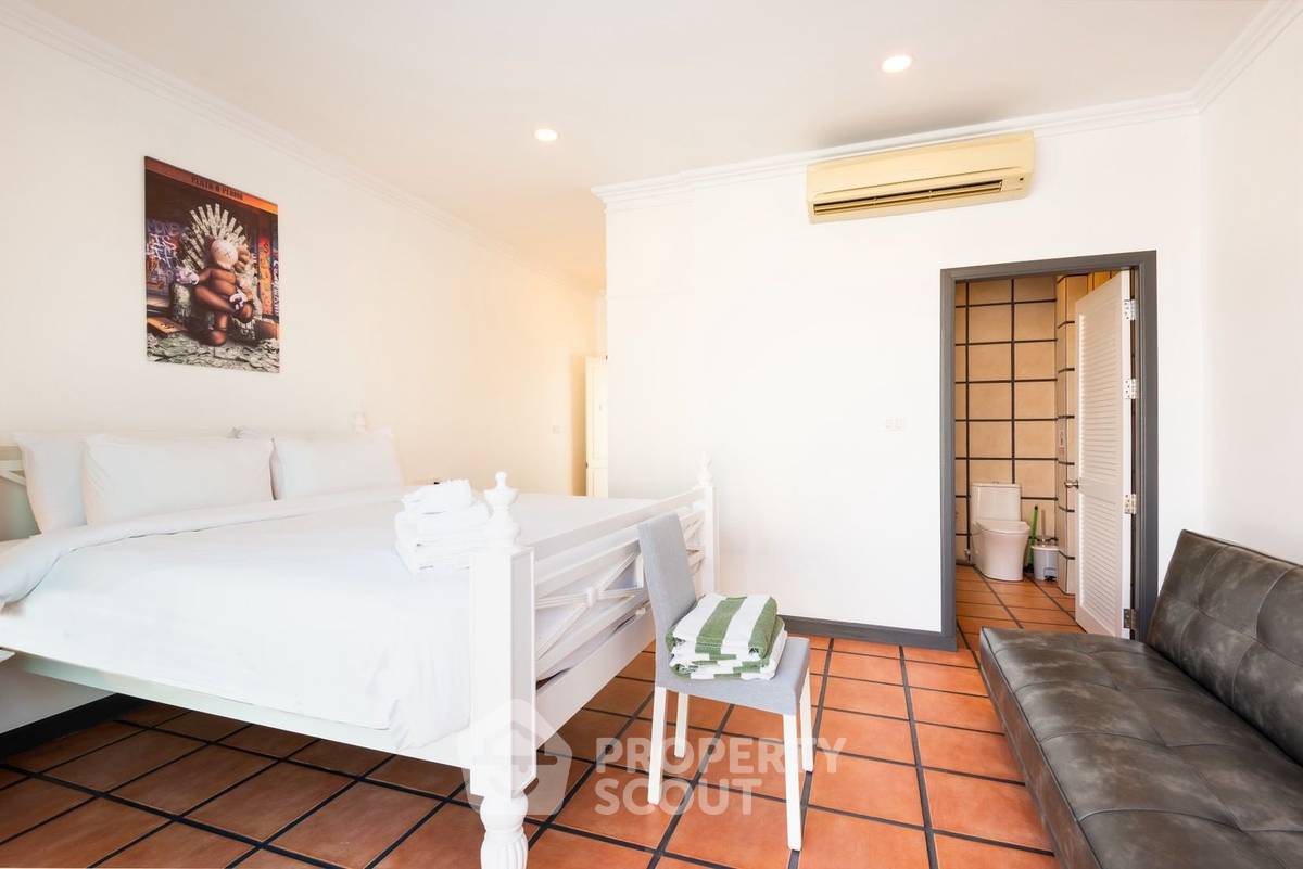 รูป วิลล่า 4-ห้องนอน ใกล้ เมืองพัทยา (ID 2229729) - รูปที่ 17/39