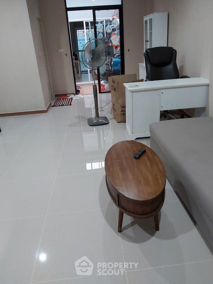 รูป ทาวน์เฮาท์ 3-ห้องนอน ที่ เฮ้าส์ 35 แจ้งวัฒนะ ใน คลองเกลือ (ID 2229668) - รูปที่ 5/6