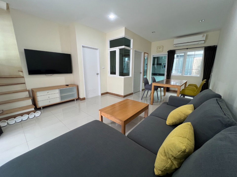 picture Townhome for rent, Golden Town Chiang Mai, near Ruamchok Market and Nakornpayap International School (NIS), convenient transportation.- RW006746 - 17/20