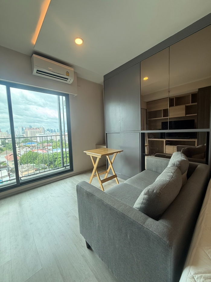 picture *** Condo for rent : Ideo Ratchada -Suthisarn ***  - 4/10