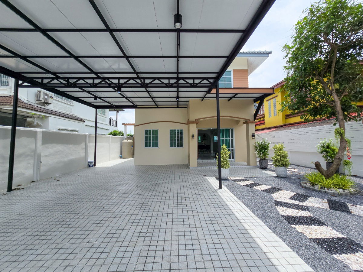 รูป บ้านเดี่ยว 2 ชั้น นิมิตใหม่ 40 รีโนเวทใหม่ พื้นที่เยอะ กว้างขวาง มีโซนจัดสวน มุมนั่งเล่น - รูปที่ 2/19