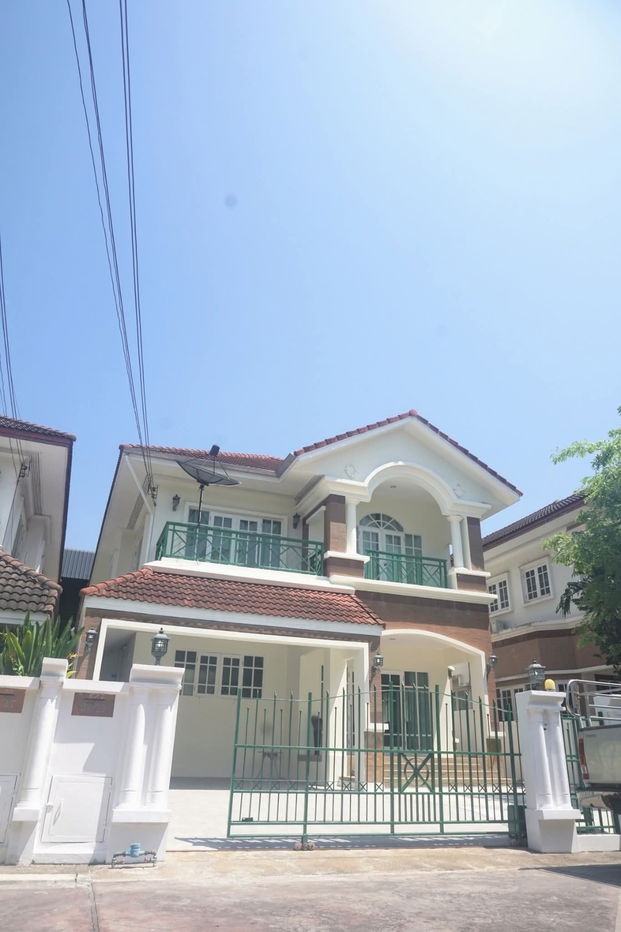 รูป บ้านเดี่ยว   พร้อมอยู่ให้เช่า ถนน ศรีนครินทร์ 51 - รูปที่ 1/5