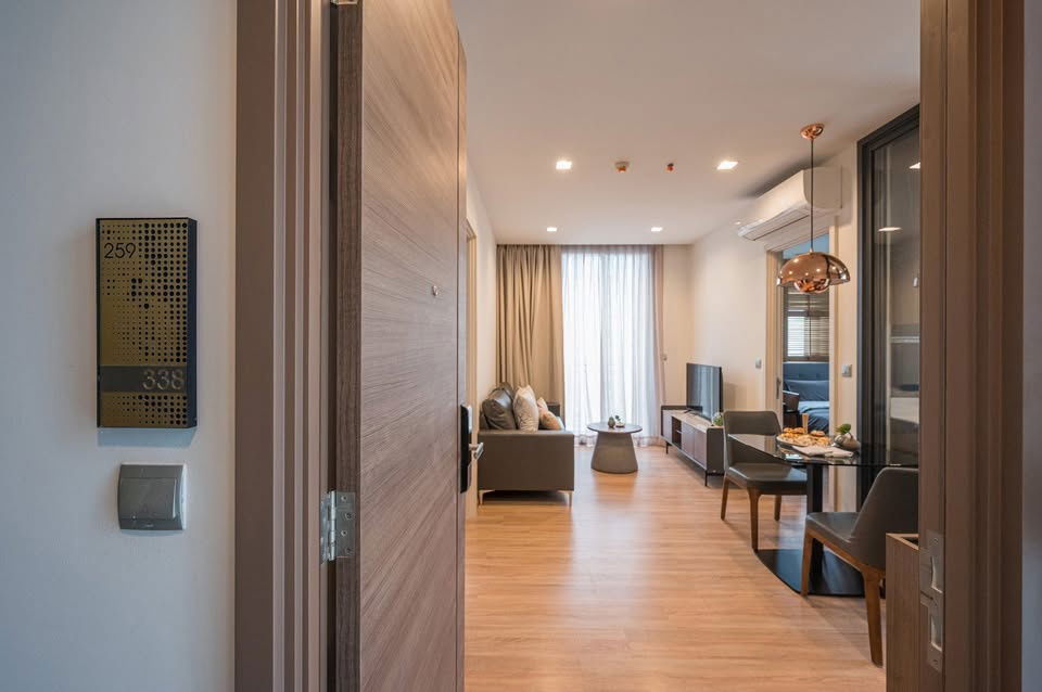 picture Code: KJ7957  for rent THE LINE Phahon - Pradipat // Line ID: @kjcondo (with @) // - 16/16