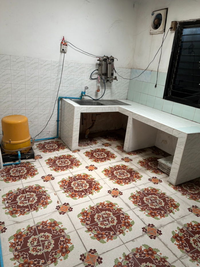 picture For Rent a commercial building in Soi Serithai 32 Tel.0999983897 - 5/24