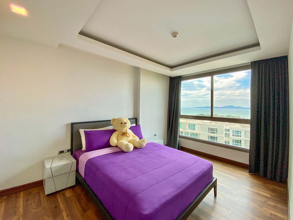 picture 1 Bedroom Condominium @ The Peak Towers - 17/31
