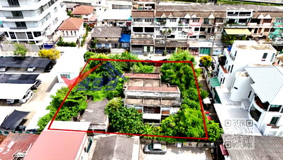 Land for sale Srithanya Nursing College : Land with 2-Storey House for Sale near MRT Bang Son