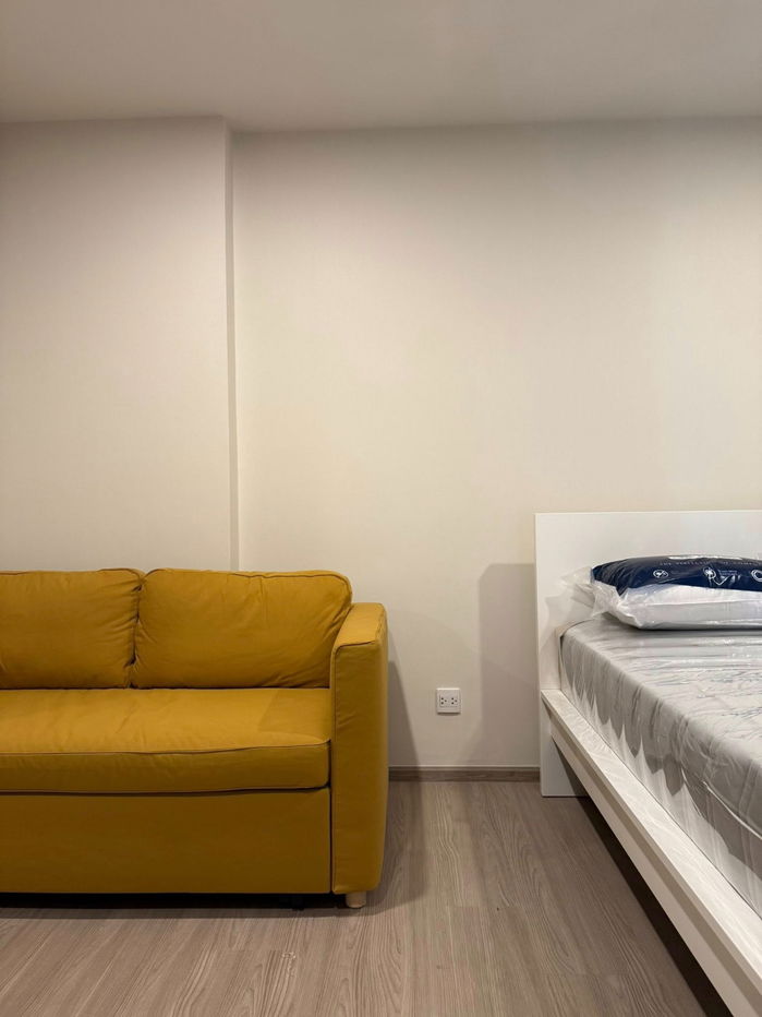 picture Urgent Rent!! Great Price! Beautifully Decorated Unit at Aspire Ratchayothin - 2/9