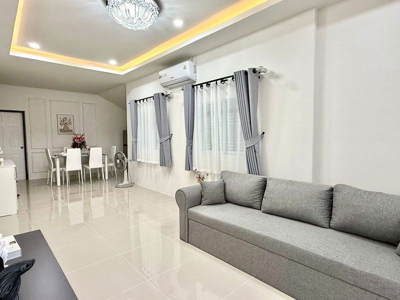รูป ขายบ้านสวยพัทยา หมู่บ้านรัตนากรวิลเลจ 3 ซอยเนินพลับหวาน บางละมุง ชลบุรี  - รูปที่ 3/16