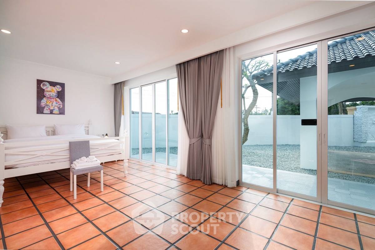รูป วิลล่า 4-ห้องนอน ใกล้ เมืองพัทยา (ID 2229729) - รูปที่ 4/39