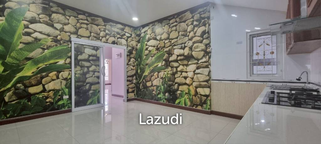 picture 3 Beds 2 Baths 170 SQ.M. Chok Chai Village 10 - 7/22