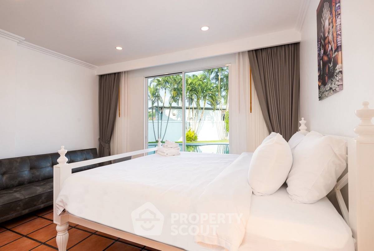 รูป วิลล่า 4-ห้องนอน ใกล้ เมืองพัทยา (ID 2229729) - รูปที่ 15/39