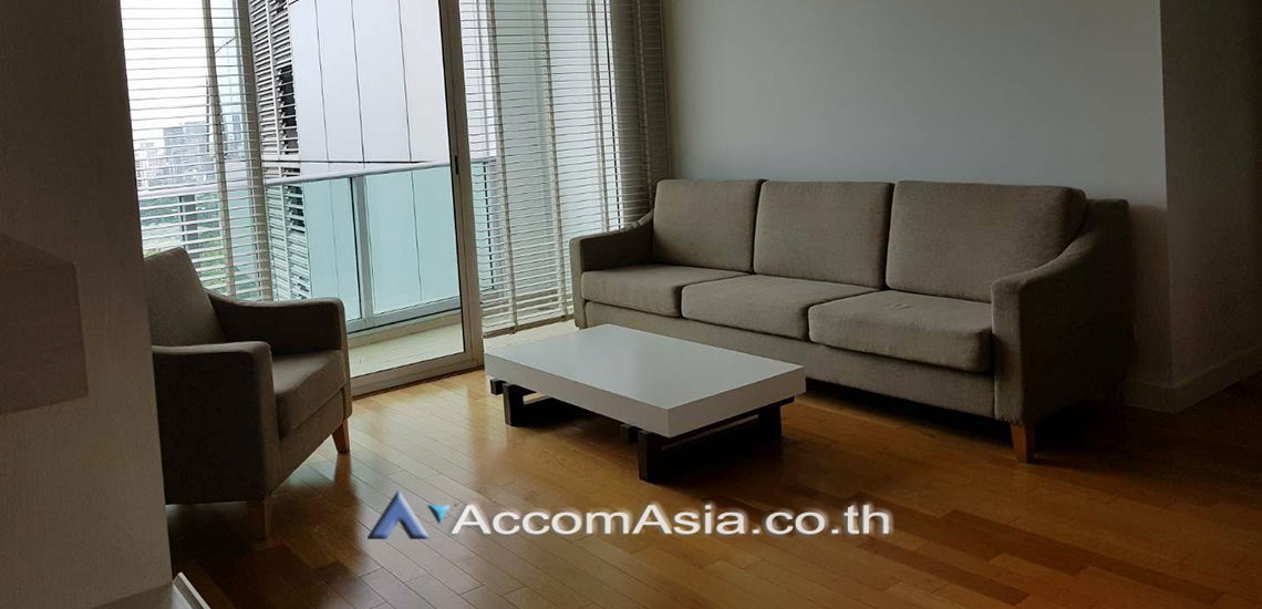 picture 🔼🔽 AccomA 📩 Modern condo with pool view and soft white interiors (1514268) - 1/14