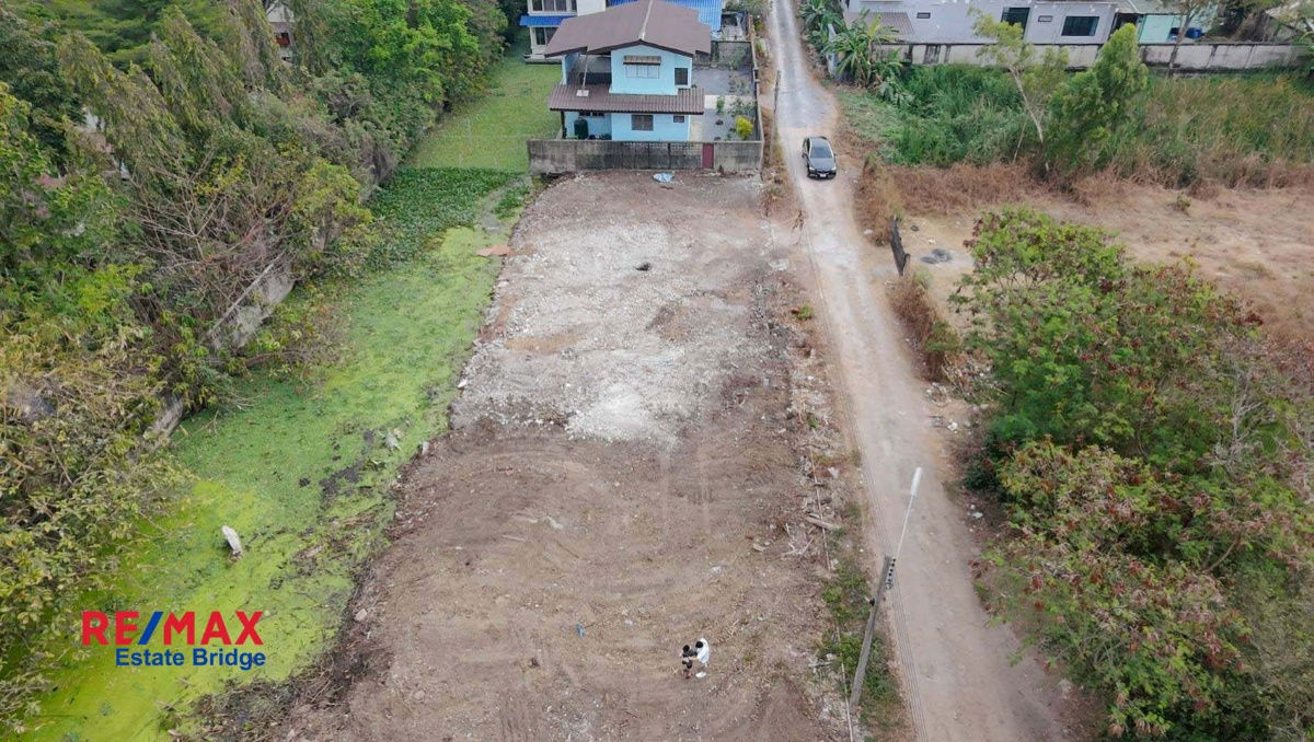 picture Vacant land for sale ▪ Two plots, totaling 400 square wah (200 square wah), sold separately at 200 square wah each. 12,000 baht per square wah. - 3/5