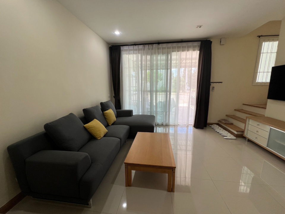 picture Townhome for rent, Golden Town Chiang Mai, near Ruamchok Market and Nakornpayap International School (NIS), convenient transportation.- RW006746 - 16/20