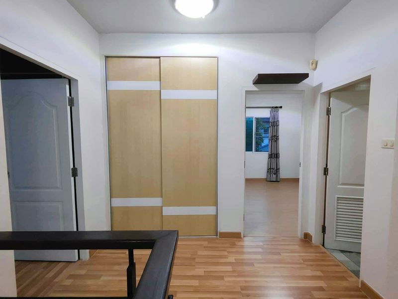 รูป ขายบ้านมือสองศรีราชา หลังมุม โครงการ ธาดาทาวน์ บางพระ  - รูปที่ 6/17