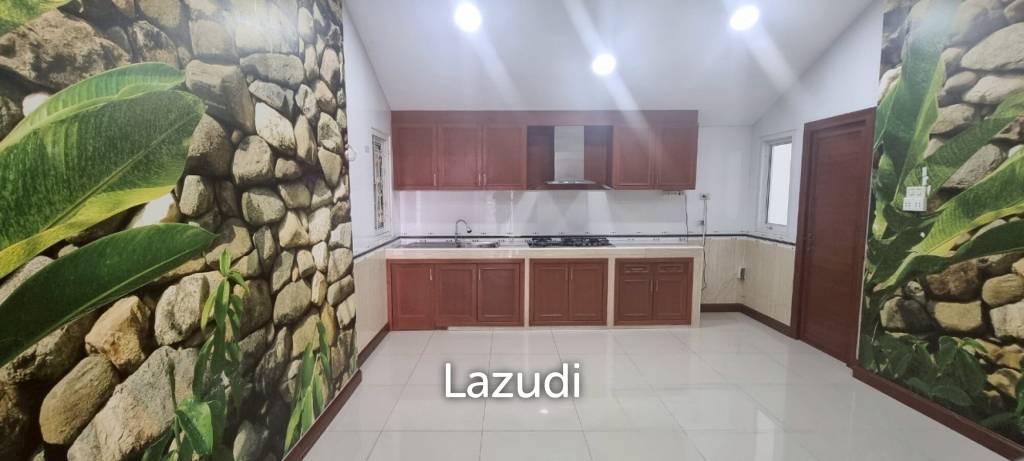 picture 3 Beds 2 Baths 170 SQ.M. Chok Chai Village 10 - 8/22