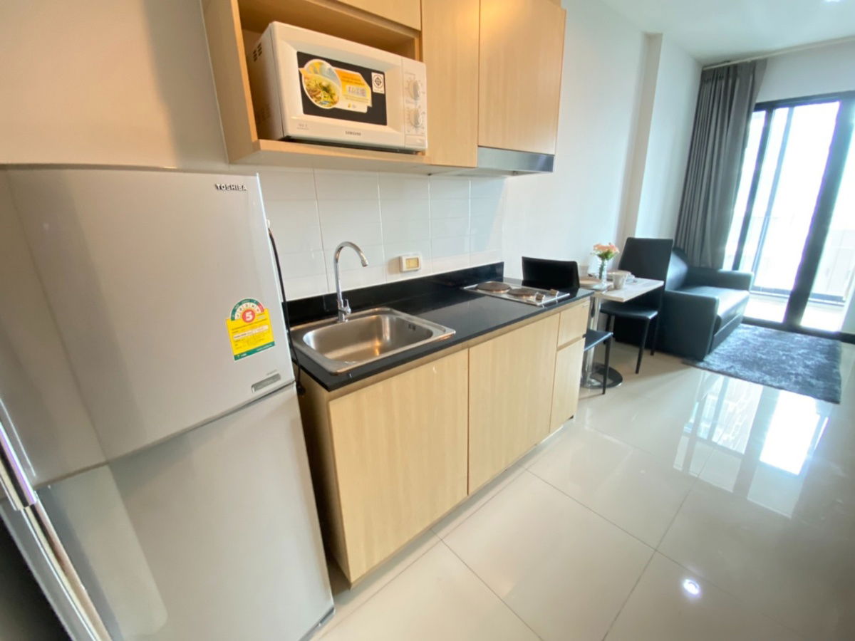 picture 🌆 For Rent: IDEO Ratchada - Huaykwang | High Floor Unit with Stunning City View & Bathtub | Near MRT Huai Khwang 🌃 - 2/8