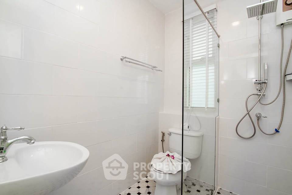 picture 4-BR Villa at Marwin Pool Villa in Thap Tai (ID 2231032) - 32/43