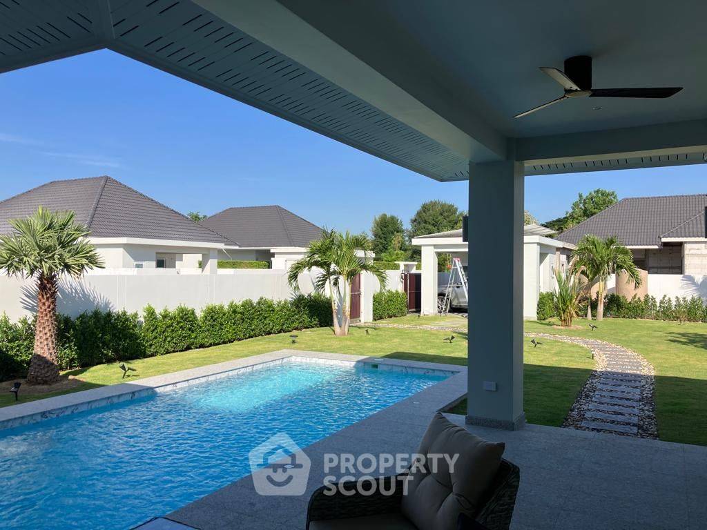 picture Brand New Eco-Friendly Pool Villa at Smart Hamlet (ID 1297096) - 25/31