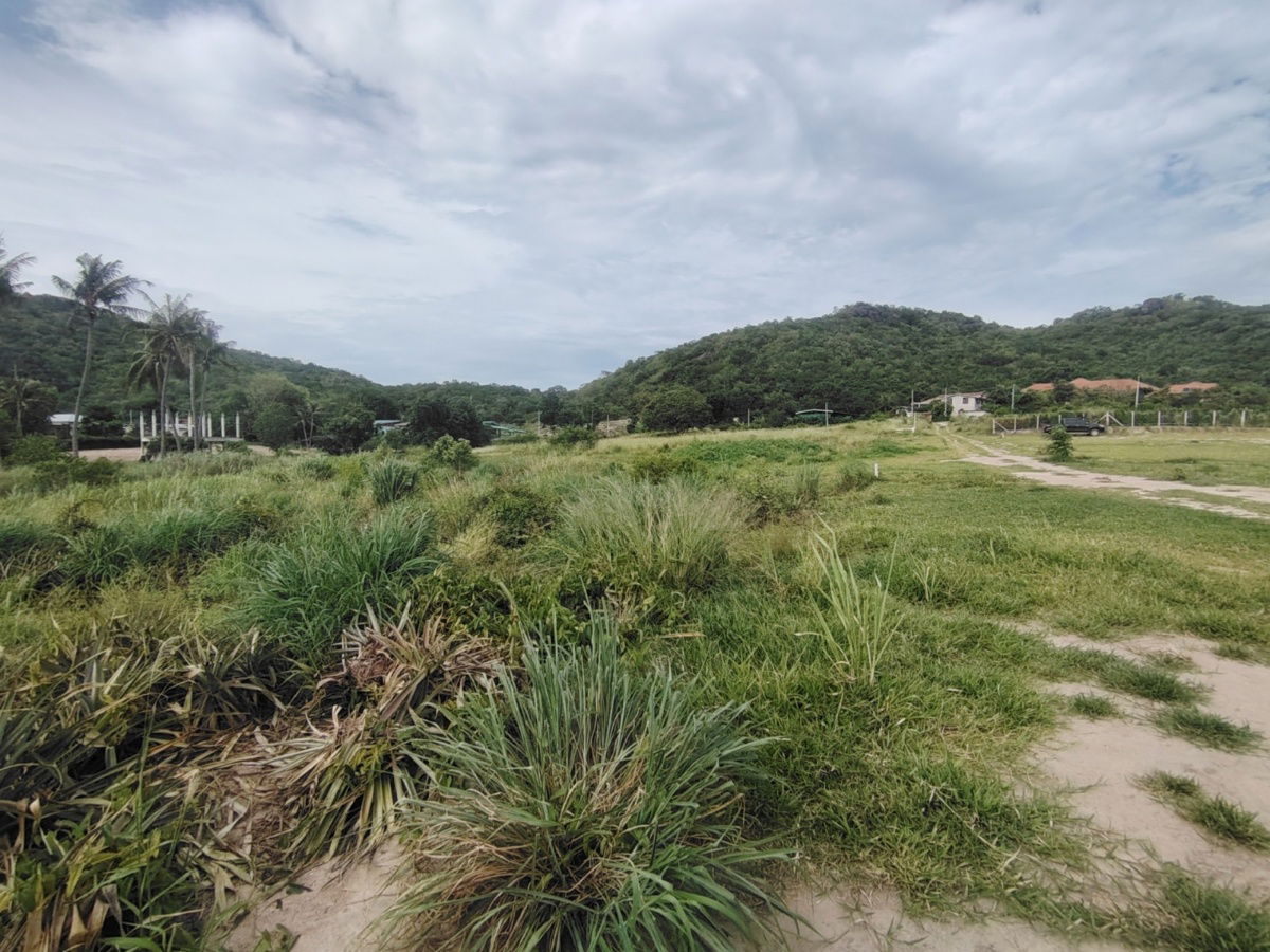 picture 23-0-06 Rai| Welcome to Hidden Valley!  Subdivided Into 6 Prime Home Land Plots - 6/11