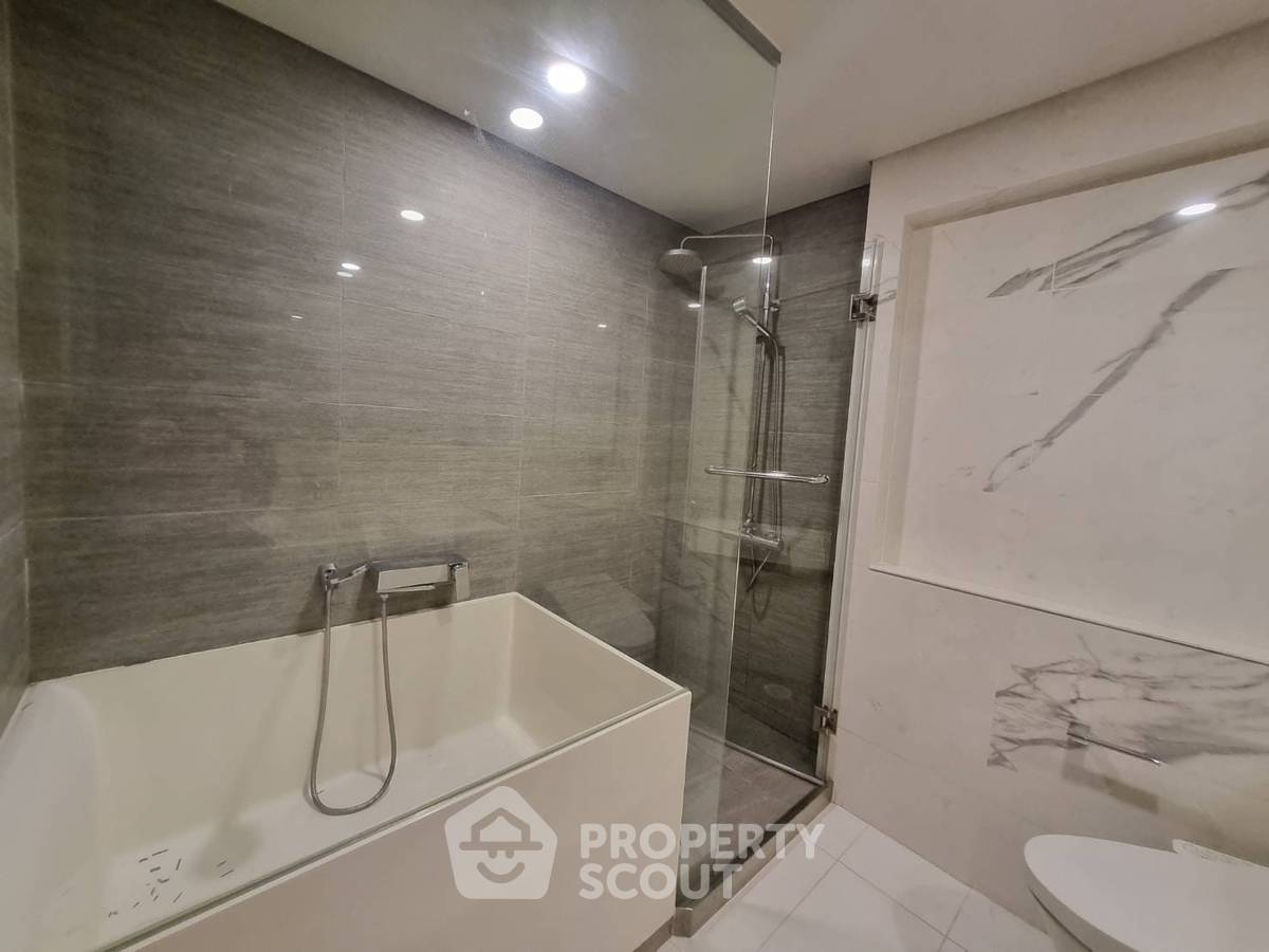 picture 1-BR Condo at Siamese Exclusive Sukhumvit 31 near MRT Sukhumvit (ID 2229751) - 10/11