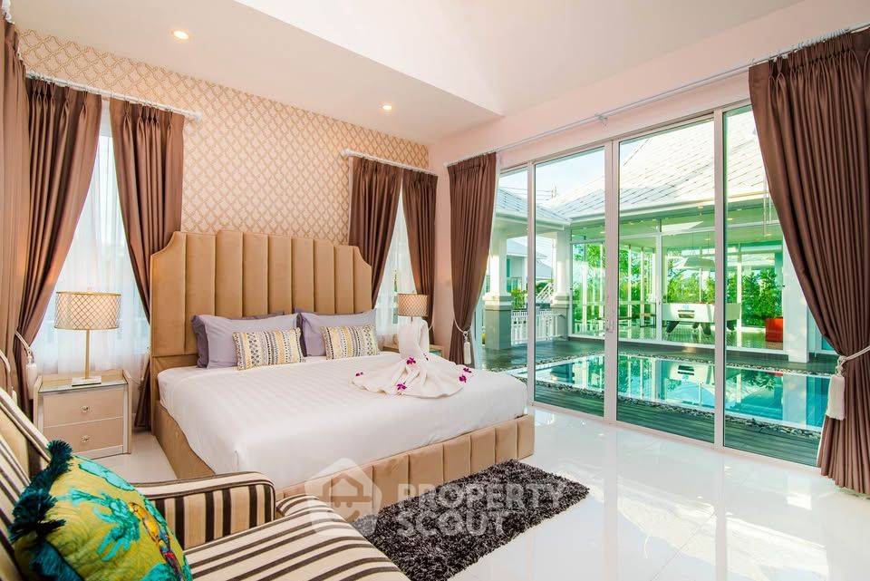 picture 4-BR Villa at Marwin Pool Villa in Thap Tai (ID 2231032) - 8/43